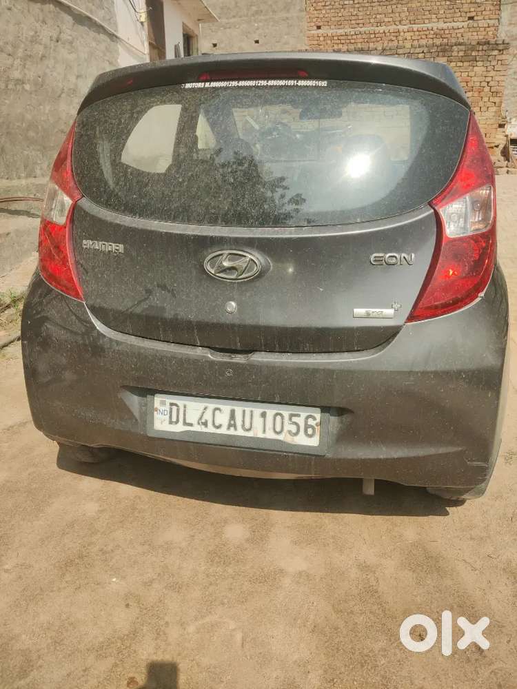 Anti Theft
Power Staring 
Petrol+cng
Oct 2015 Mfg.
Back Camera