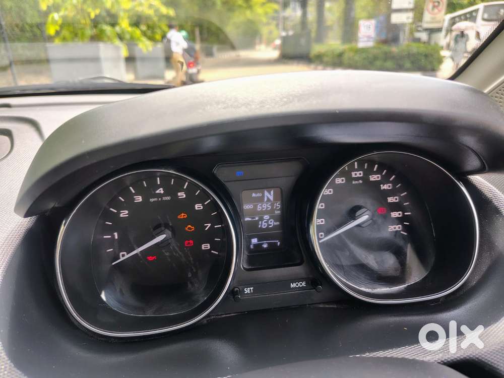 Tata Tiago 1.2 Revotron Xza, 2019, Petrol