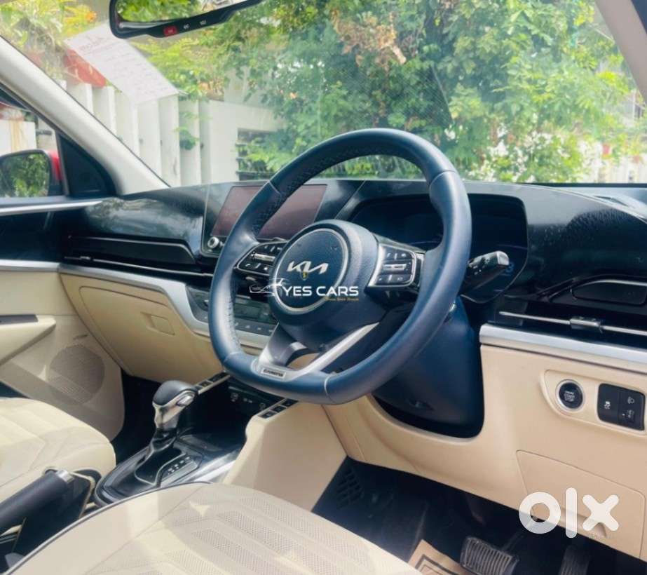 Kia Carens 1.4 Luxury Plus 6 Str, 2022, Petrol