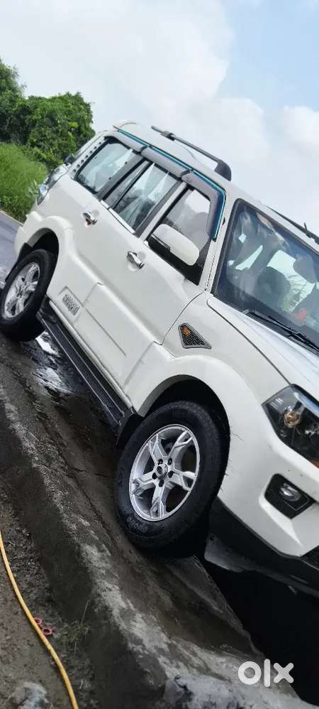 Mahindra Scorpio Diesel 2016