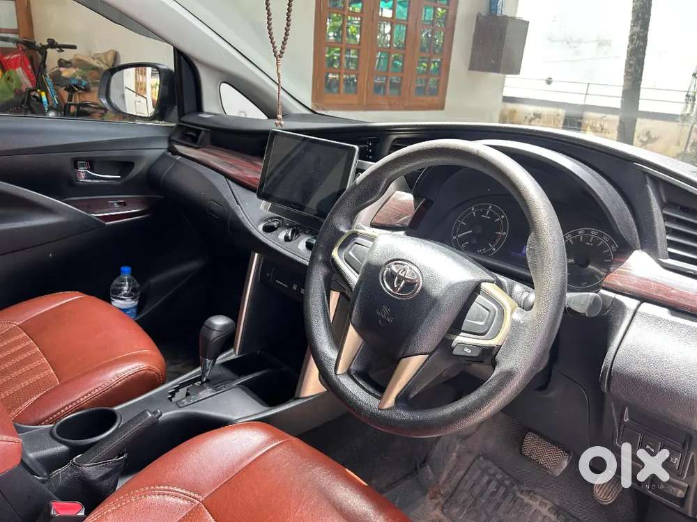 Toyota Innova Crysta 2016