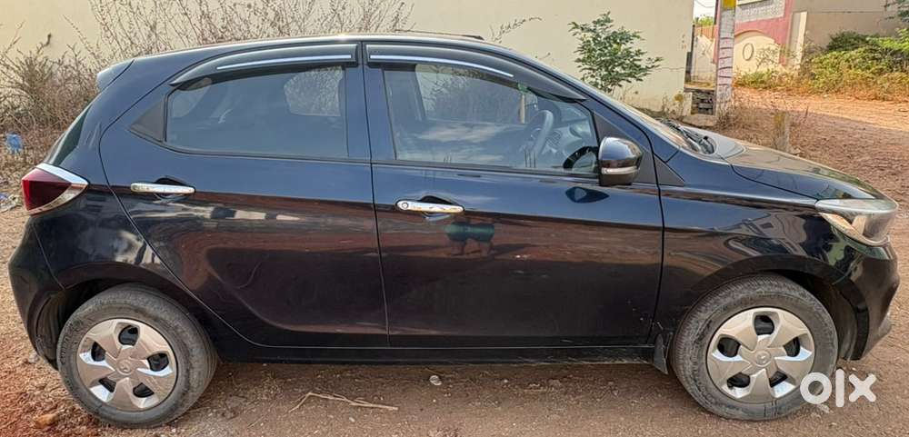 Tata Tiago 2021 Petrol