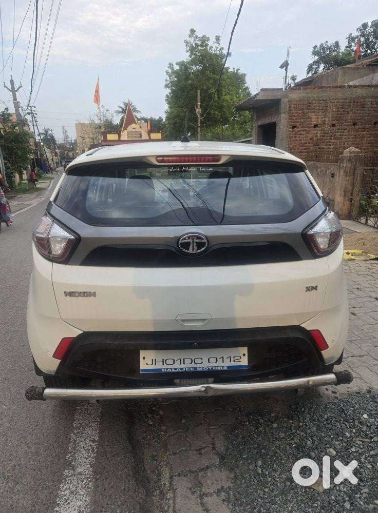 Tata Nexon 1.2 Revotron Xm (s), 2018, Petrol