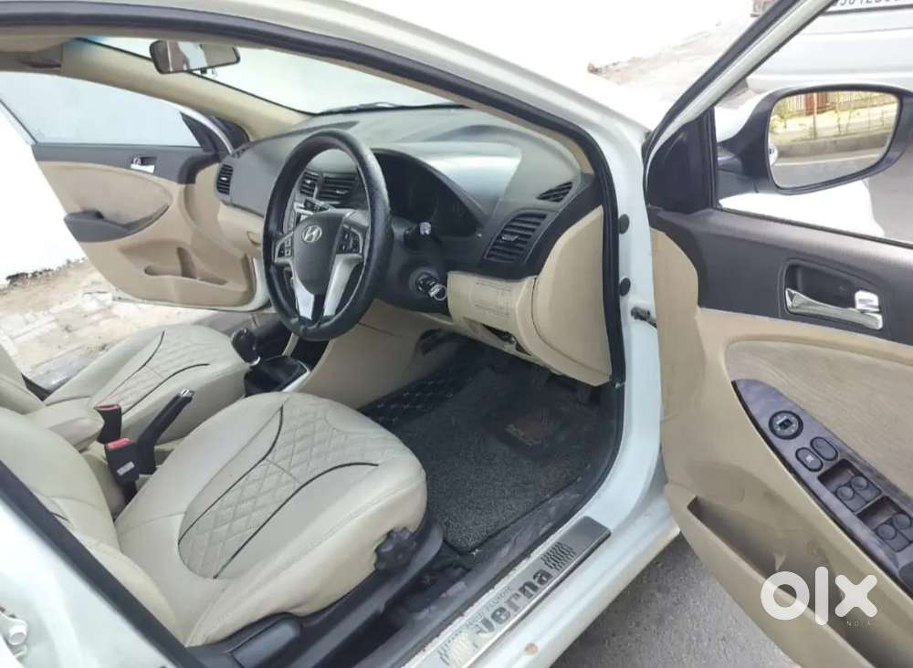 Hyundai Verna Fluidic Crdi Sx 2011 Diesel With 84000 Km Driven