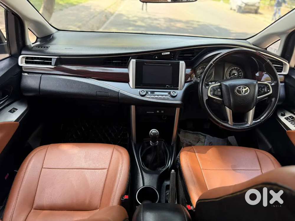 Toyota Innova Crysta 2018