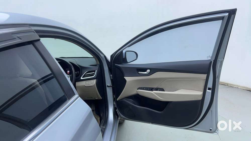 Hyundai Verna 1.5 Sx Ivt, 2020, Petrol