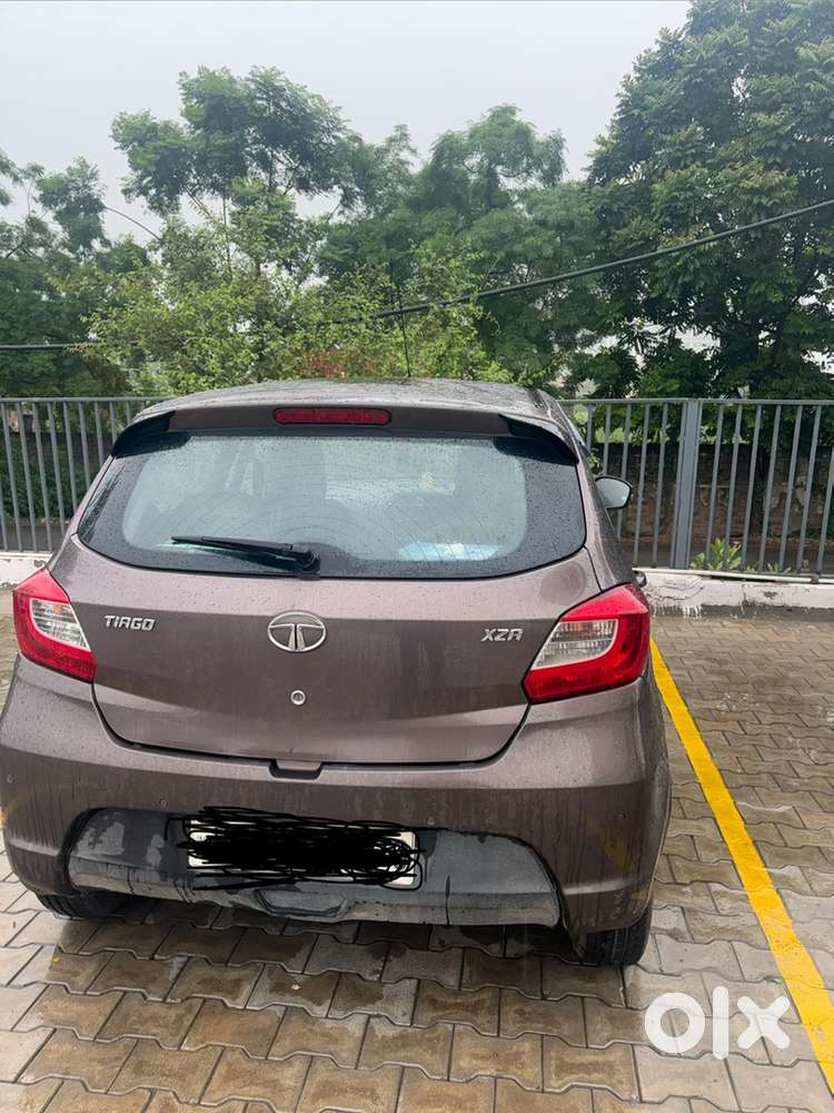Tata Tiago Petrol Car 2017