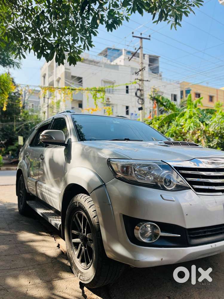 Toyota Fortuner Diesel 2012