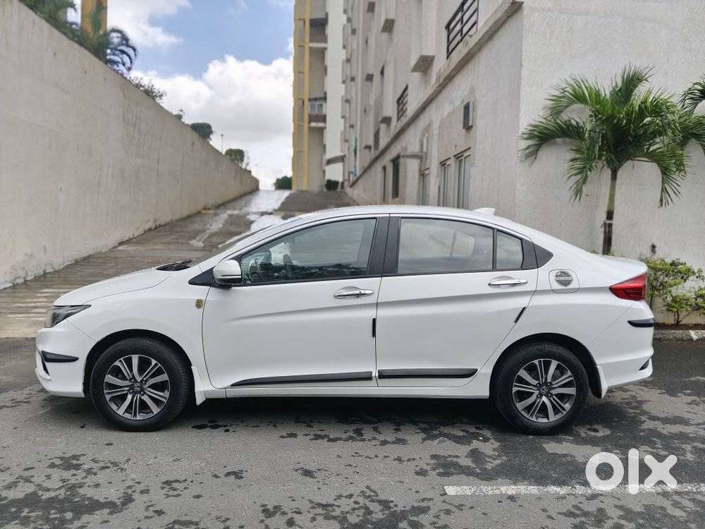 Honda City V Mt Sunroof, 2017, Petrol