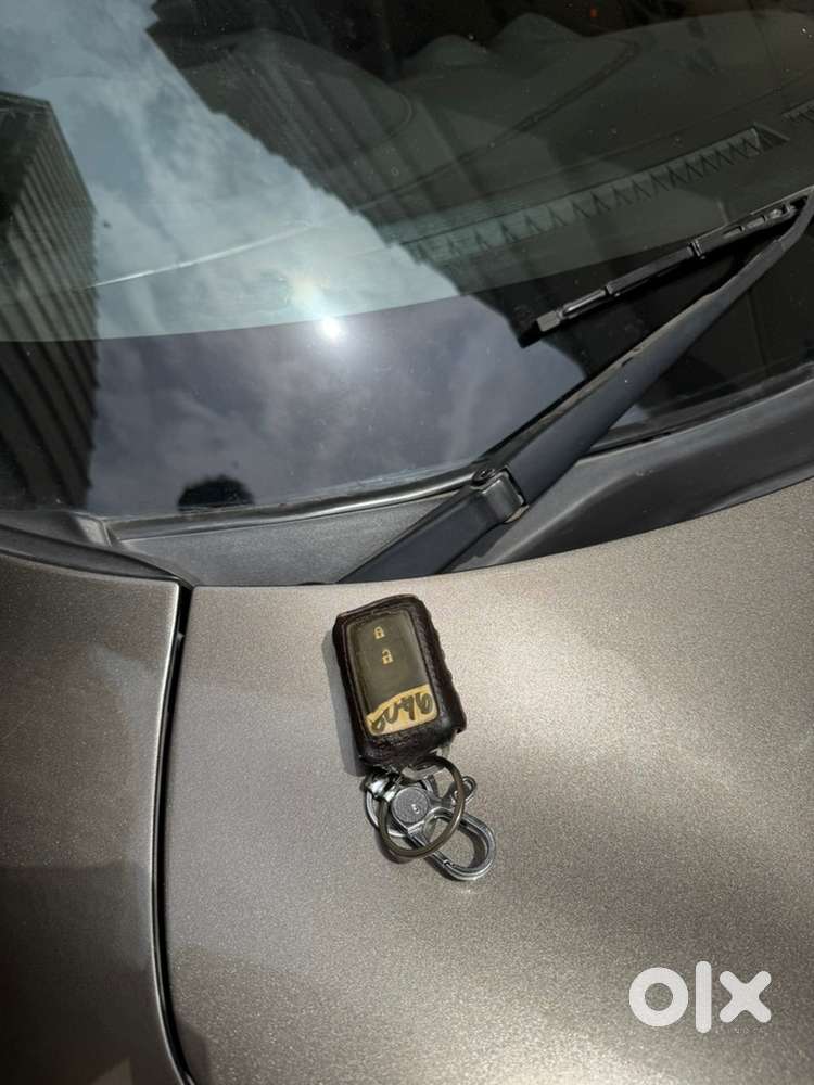 Maruti Suzuki Swift 2023 Cng & Hybrids Zxi 28900 Km Driven