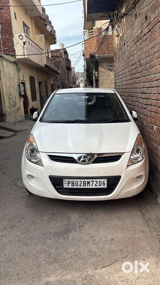 Hyundai I20 2011 Petrol Well Maintained