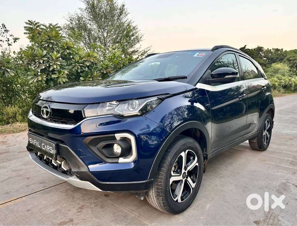 Tata Nexon 1.2 Revotron Xza Plus Hs Dual Tone, 2022, Cng & Hybrids