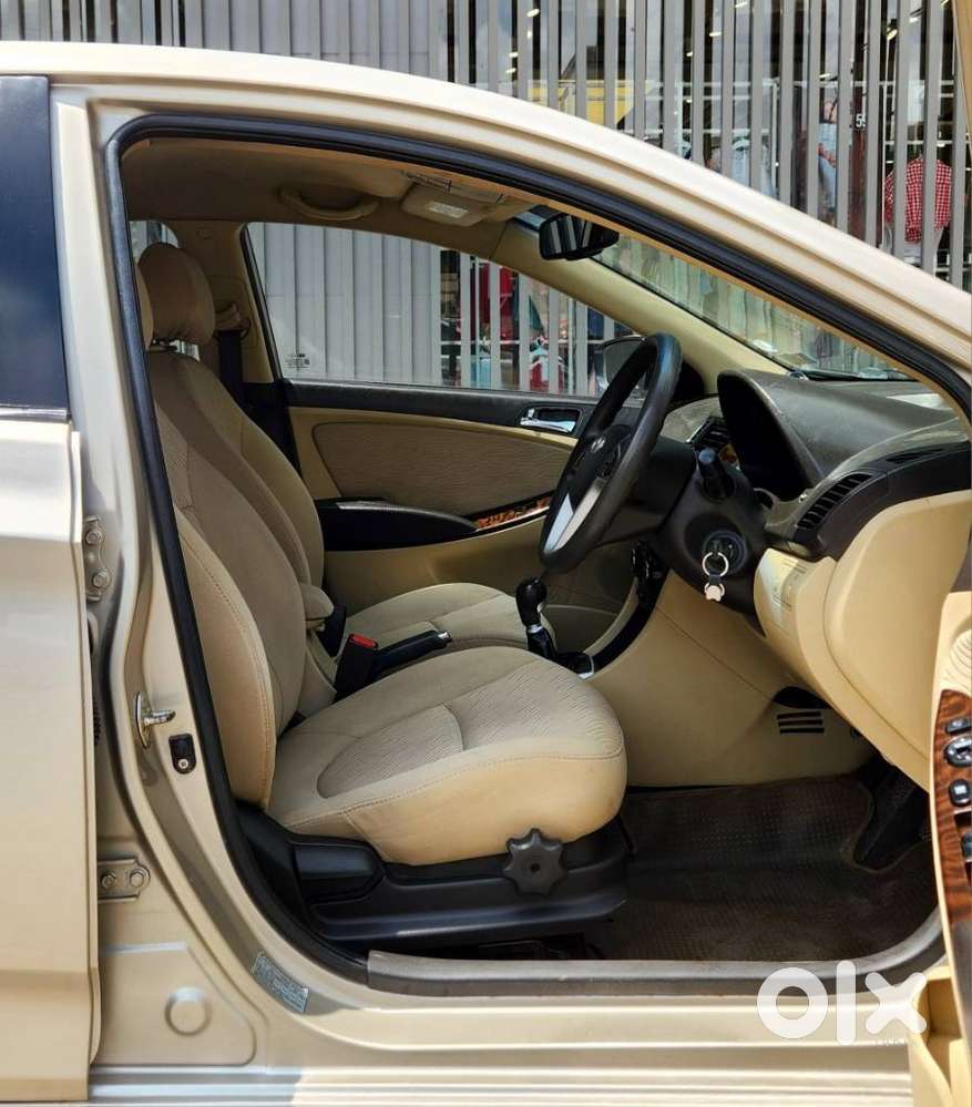 Hyundai Verna Fluidic 1.6 Vtvt Sx, 2012, Petrol
