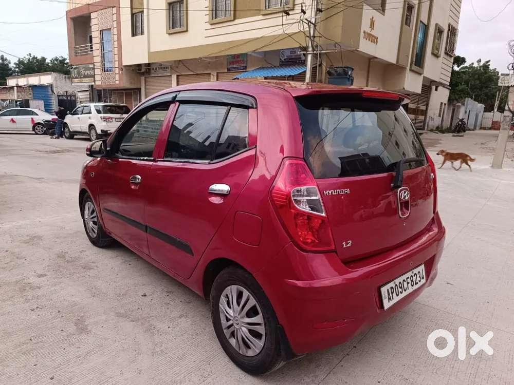 Hyundai I10 Sportz Varient
