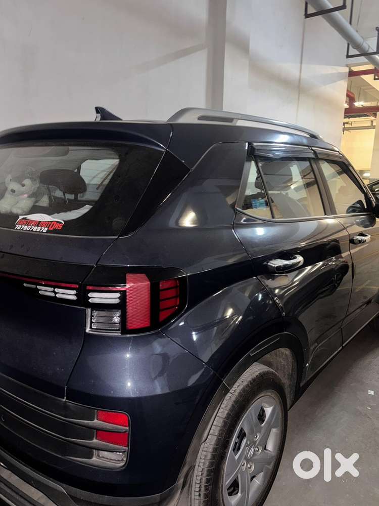 Hyundai Venue 2022 Petrol Well Maintained