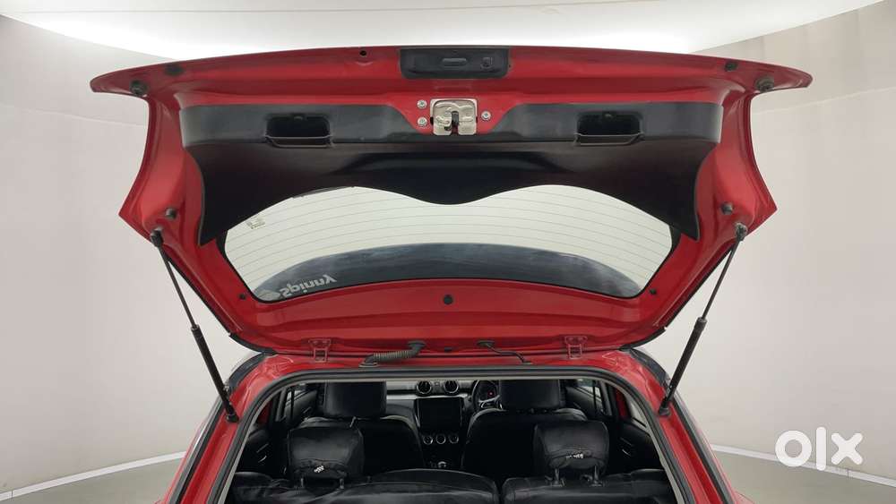 Maruti Suzuki Swift Zxi Plus Dual Tone, 2022, Petrol
