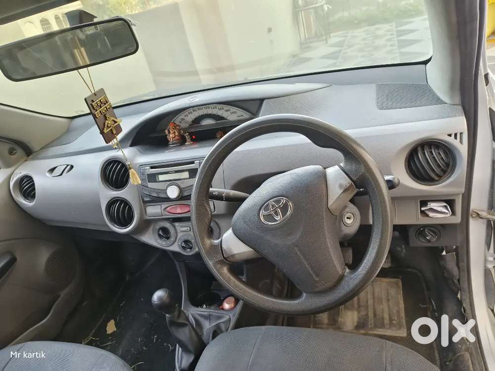 Toyota Etios 1.5 G 2012