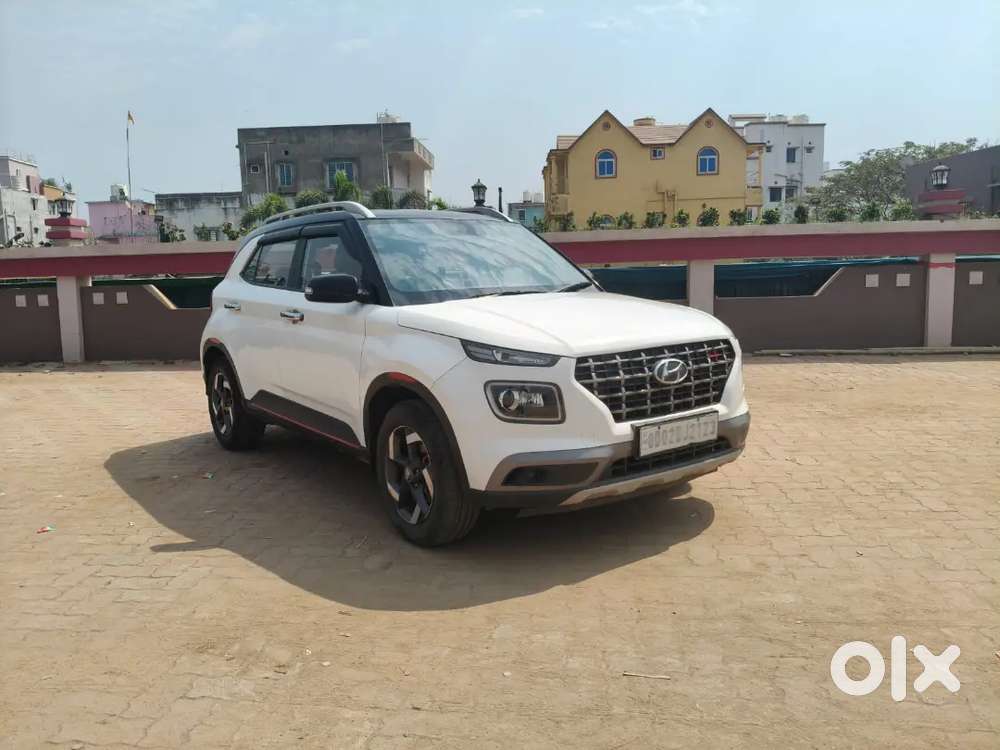 Hyundai Venue 2020 Petrol 53653 Km Driven
