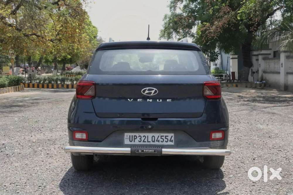 Hyundai Venue S Diesel, 2020, Petrol