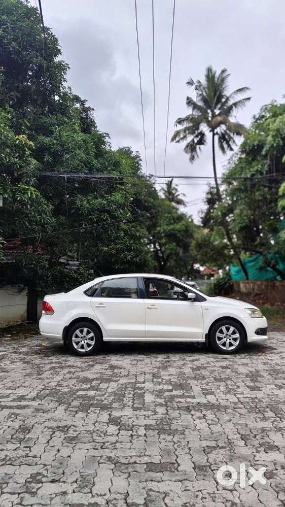 Volkswagen Vento Petrol Highline, 2010, Petrol