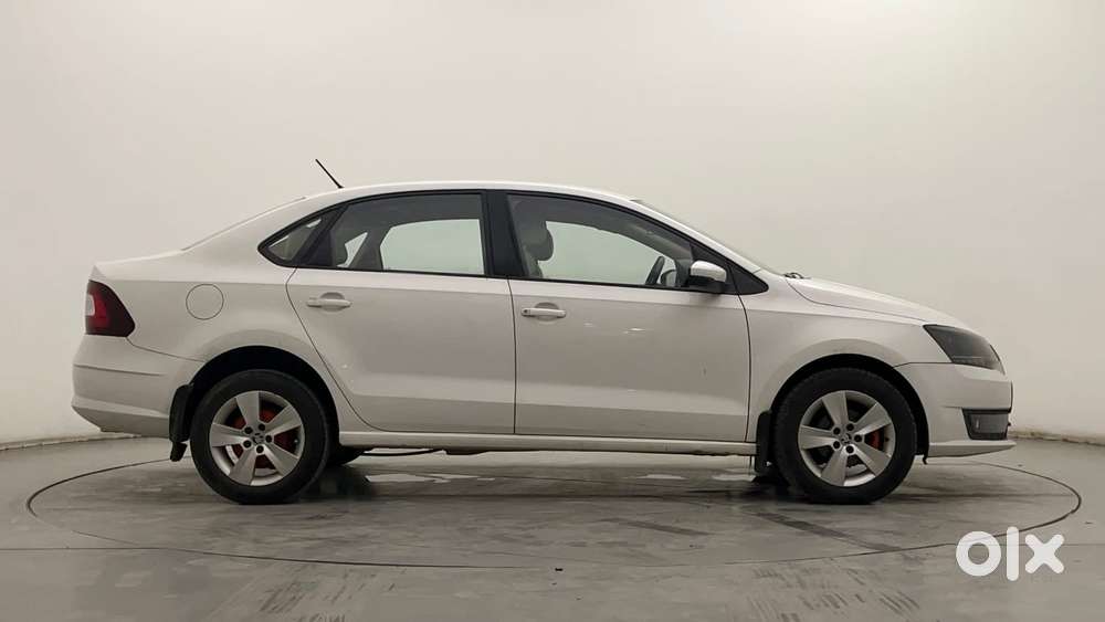 Skoda Rapid 1.5 Tdi At Style Plus, 2016, Diesel
