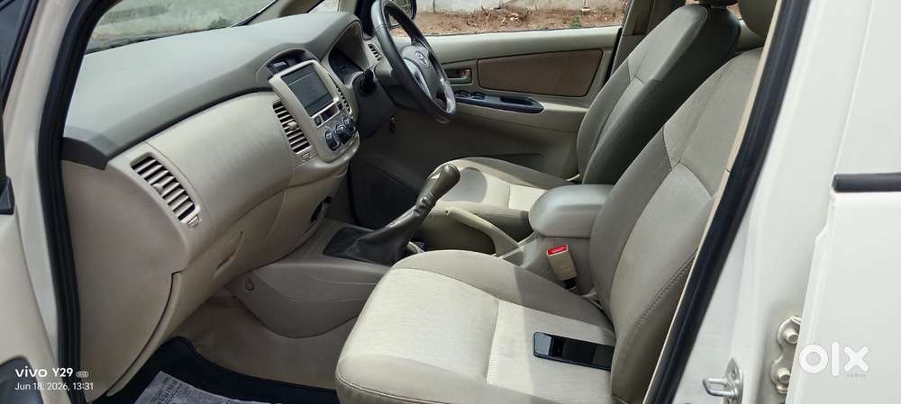 Toyota Innova 2.5 G (diesel) 8 Seater, 2014, Diesel