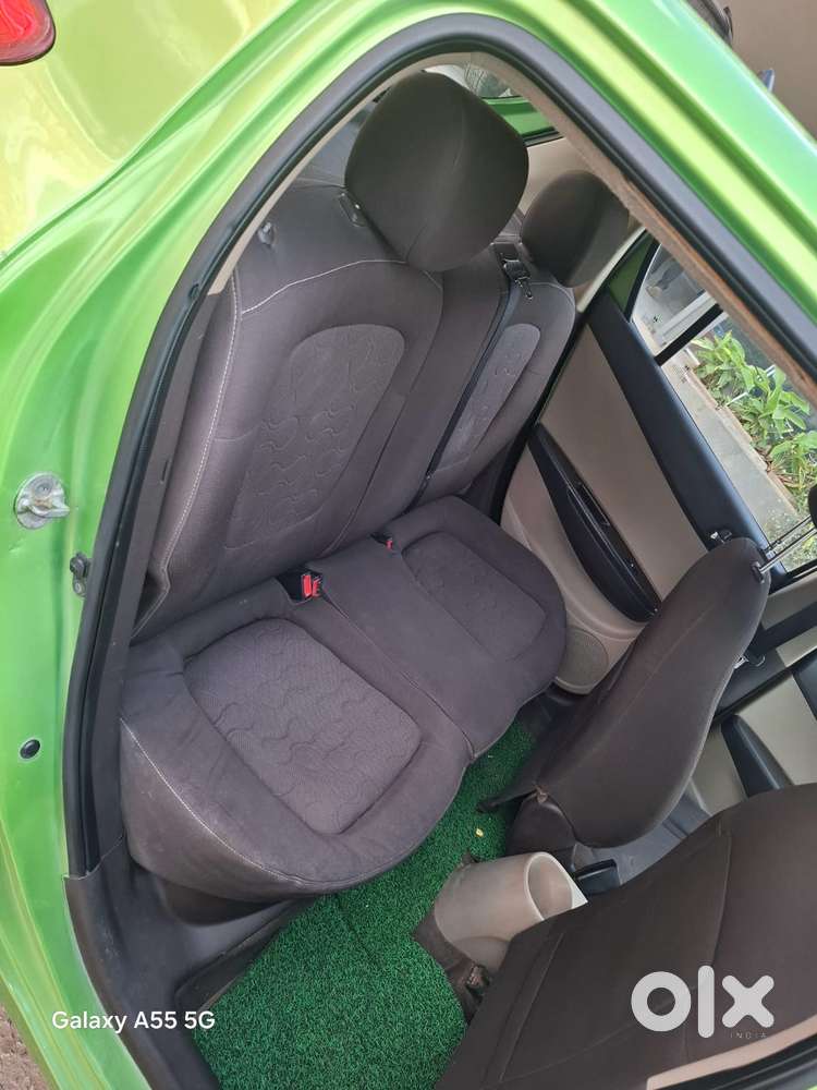 Hyundai I20 2009-2011 1.4 Asta (at), 2010, Petrol