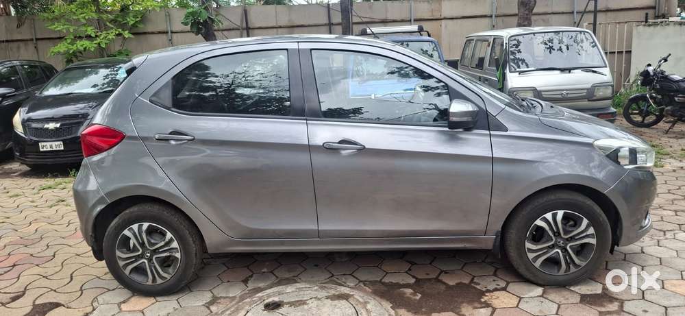 Tata Tiago Xza, 2019, Petrol