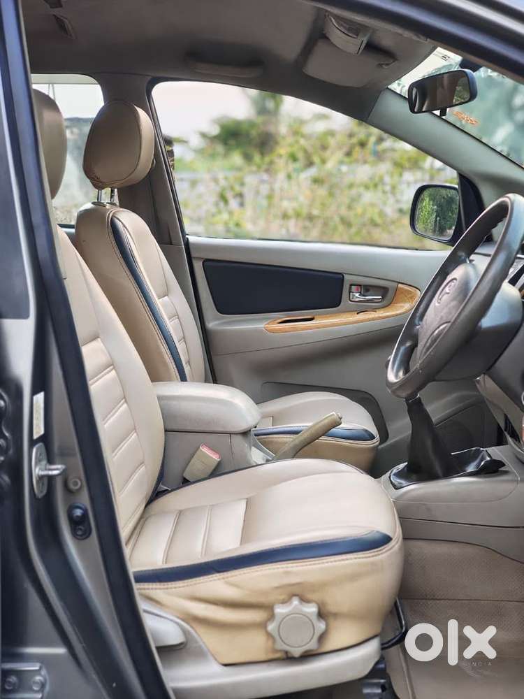 Toyota Innova 2.0 V, 2012, Diesel