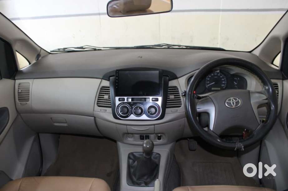 Toyota Innova 2.5 G (diesel) 8 Seater, 2012, Diesel