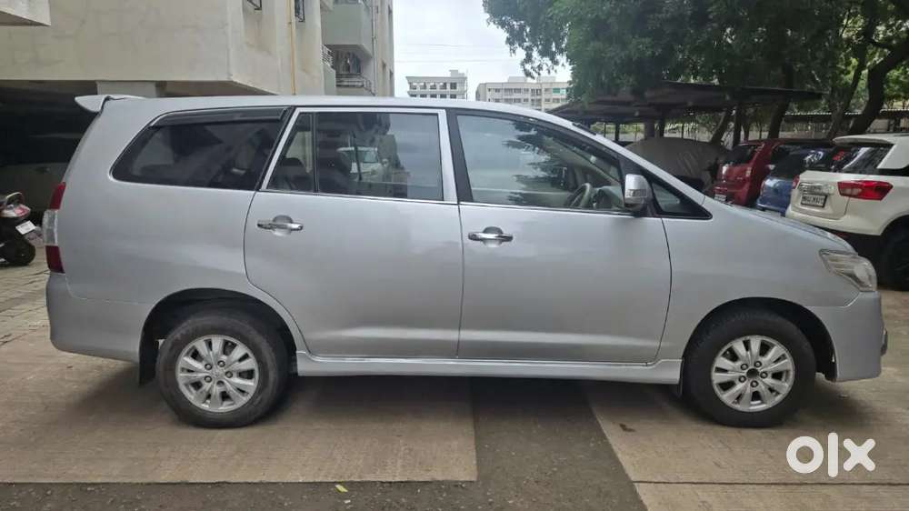 Toyota Innova 2.5 V 2011