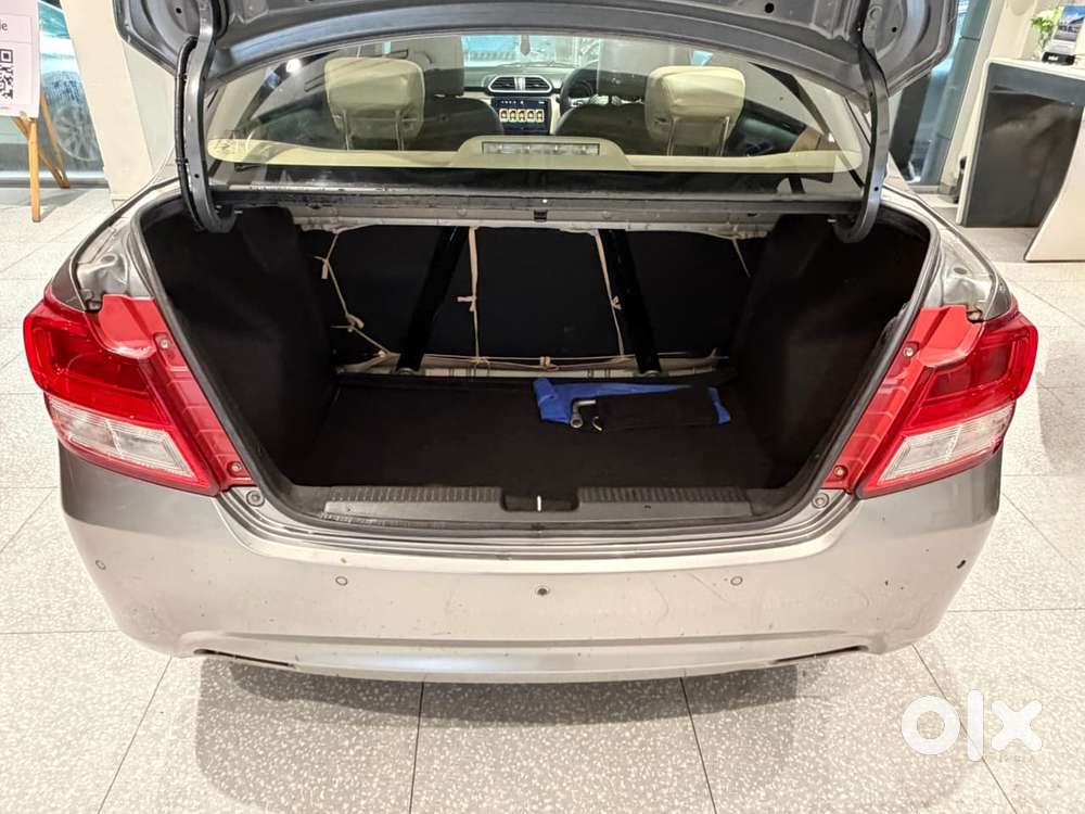 Maruti Suzuki Dzire Vxi Ags, 2021, Petrol