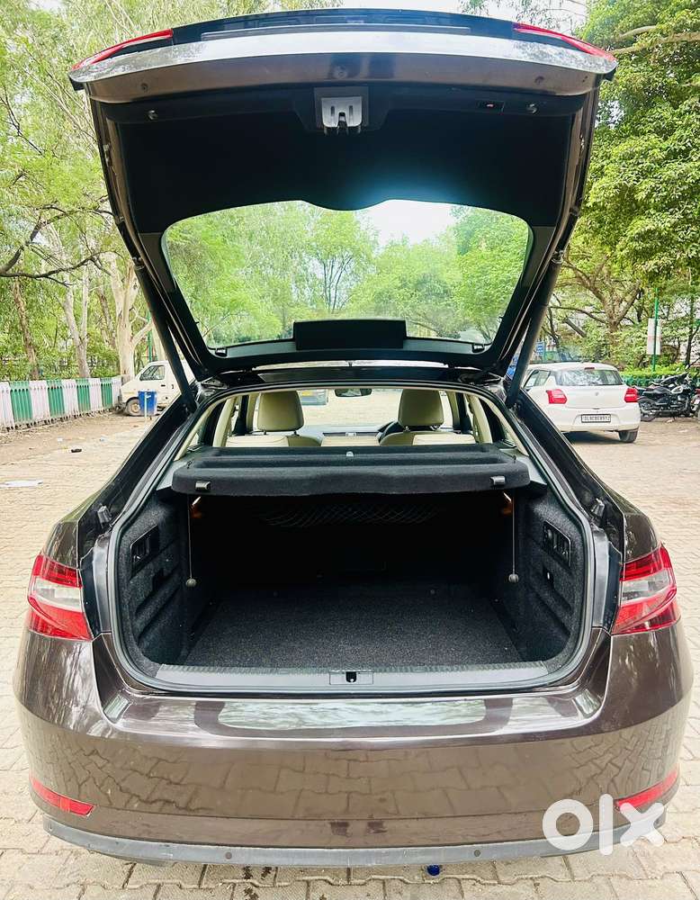 Skoda Superb 2.0 Tsi At L&k, 2018, Petrol