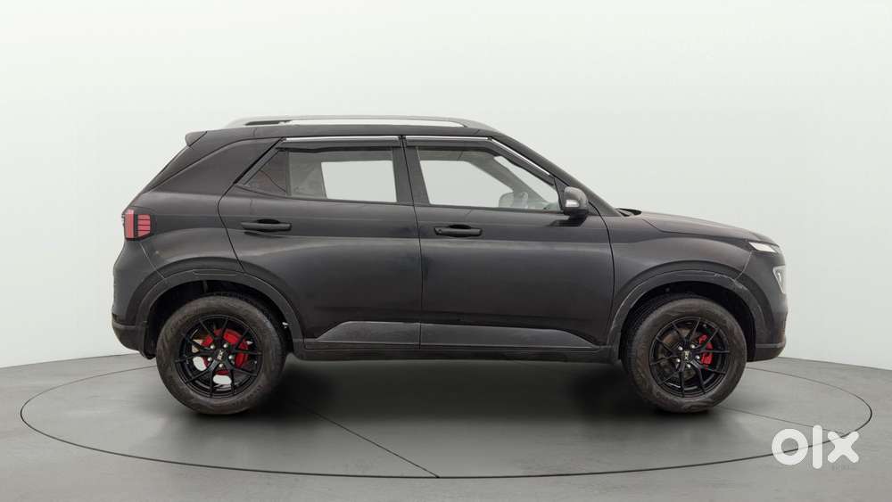 Hyundai Venue 1.2 S (o), 2022, Petrol