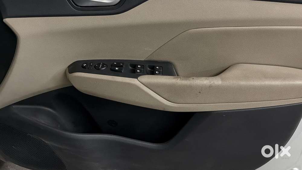 Hyundai Verna 1.6 Sx (o) Vtvt At, 2018, Petrol