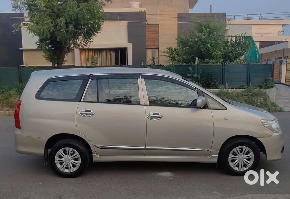 Toyota Innova 2.5 Gx 7 Seater Bs Iv, 2014, Diesel