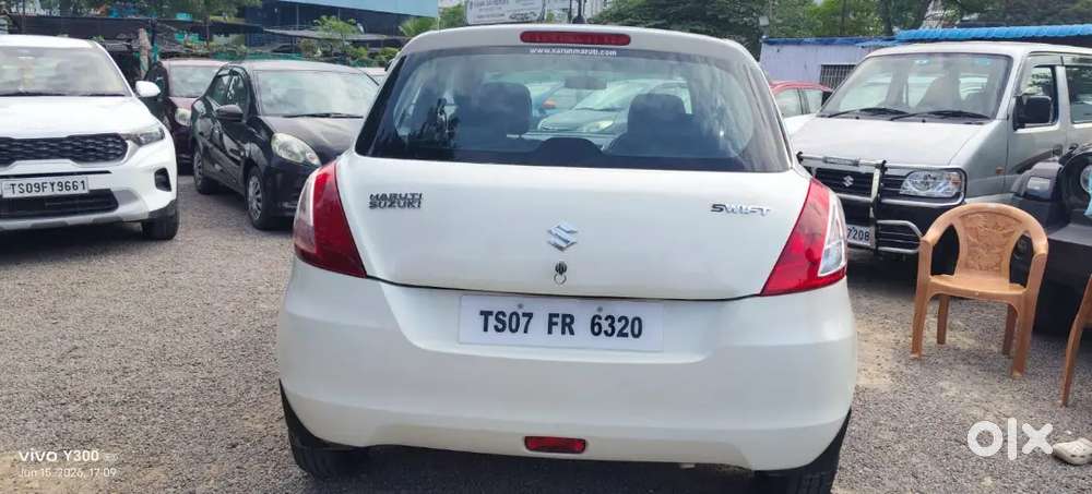 Swift 2017 Maruti Suzuki 2nd Owner Lxi