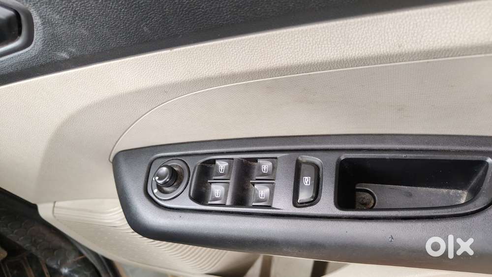 Renault Triber Rxt, 2020, Petrol