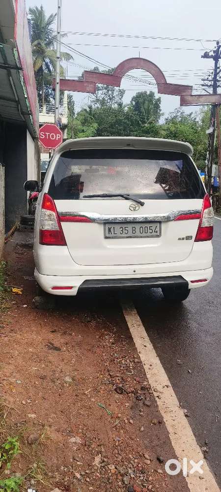 Toyota Innova 2010 Diesel Well Maintained