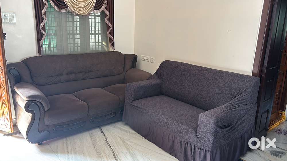 3+2 seat sofa sale at ecil