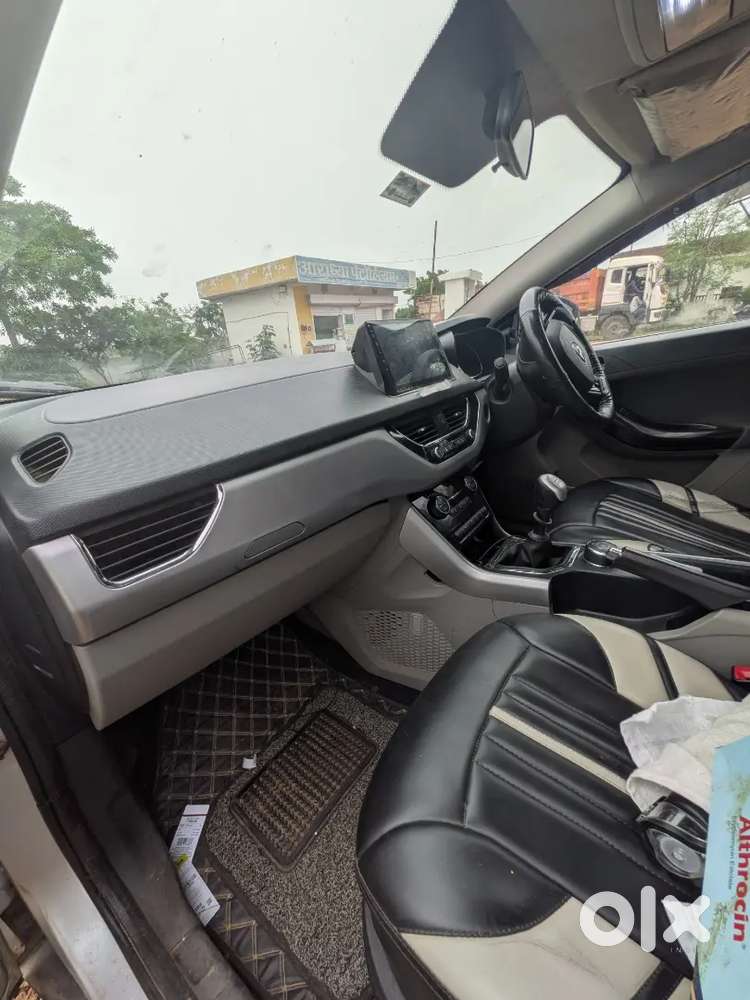 Tata Nexon Petrol 2018