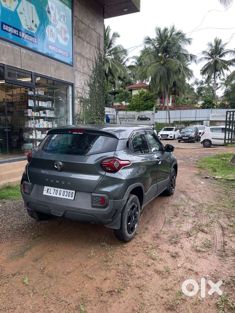 Tata Punch Accomplished, 2021, Petrol