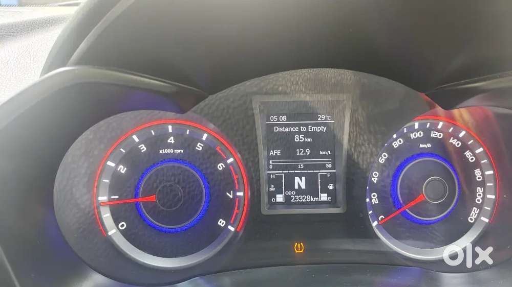 Xuv 300 W8 (o) Top Model