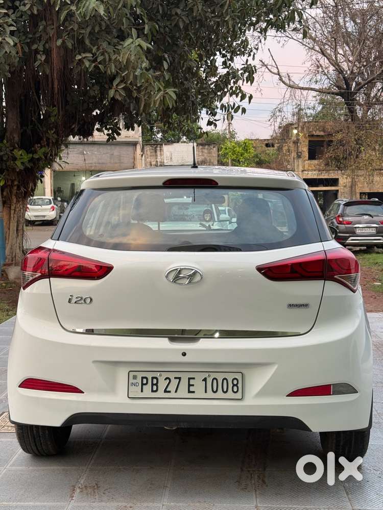 Hyundai New I20 2018 Petrol 40000 Km Driven