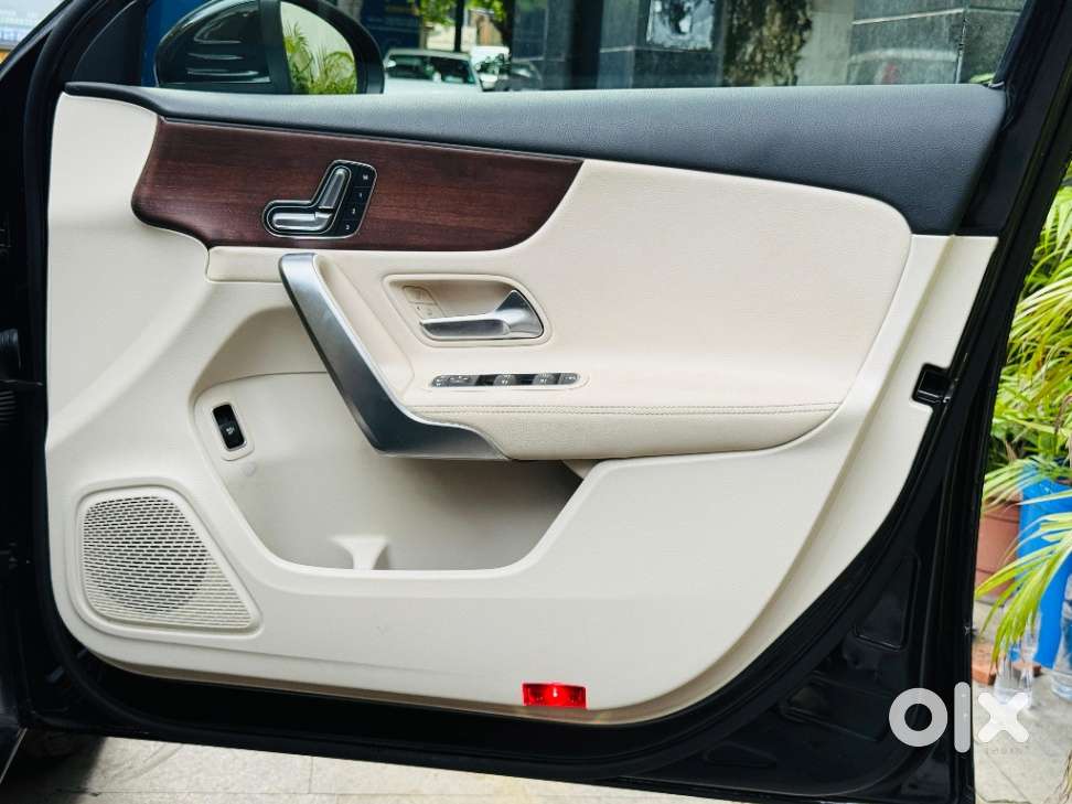Mercedes-benz A-class Limousine 1.3 A 200, 2023, Petrol