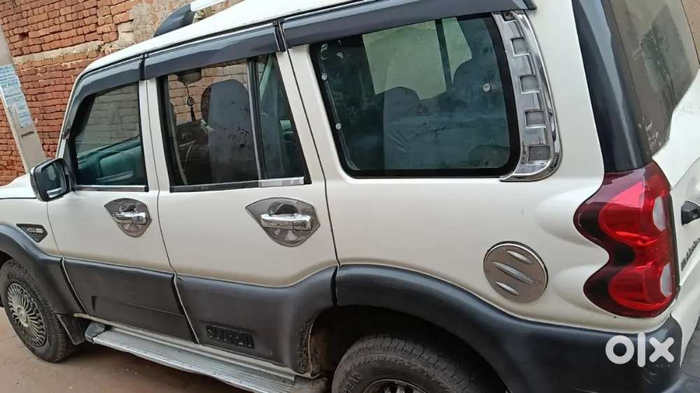 Mahindra Scorpio 2.2 S3 2018
