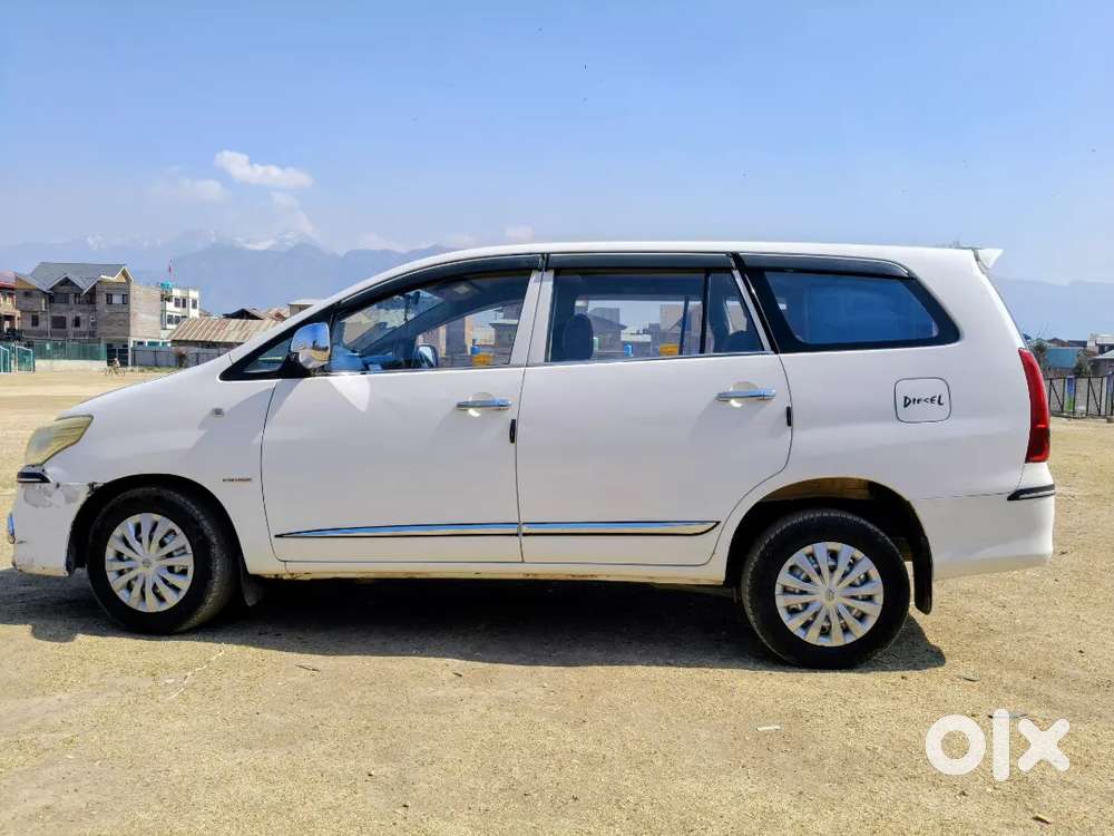 Toyota Innova 2016 Diesel Well Maintained