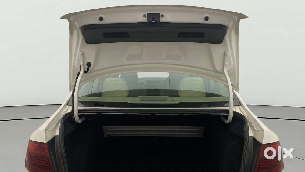 Volkswagen Vento 1.0 Highline Plus At, 2020, Petrol