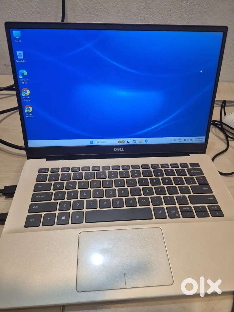 Golden I3 10th gen brand new condition laptop