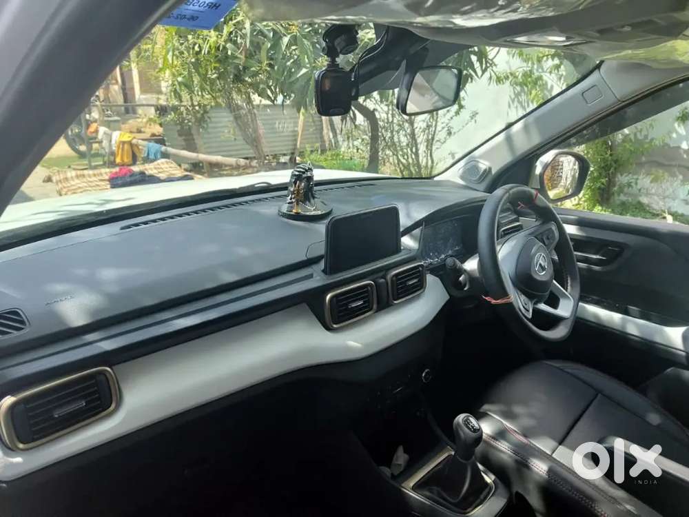 Tata Punch 1.2p  Mt Sunroof 2024